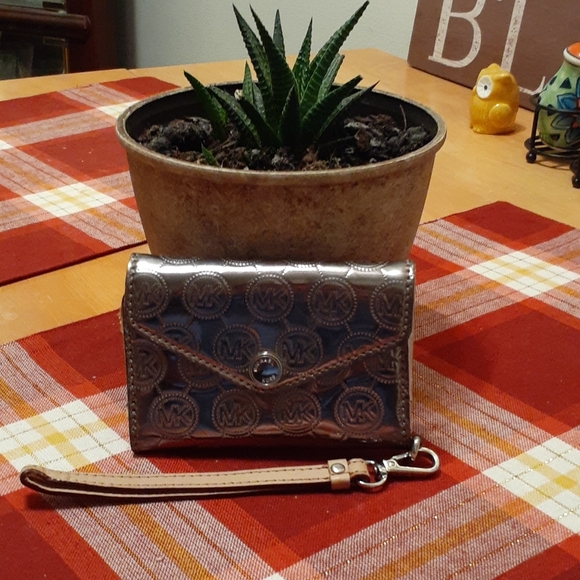 Michael Kors Handbags - 3/$10 Michael Kors wristlet